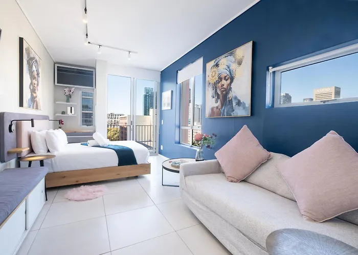The Rose 506: Studio Apartment With Rooftop Pool